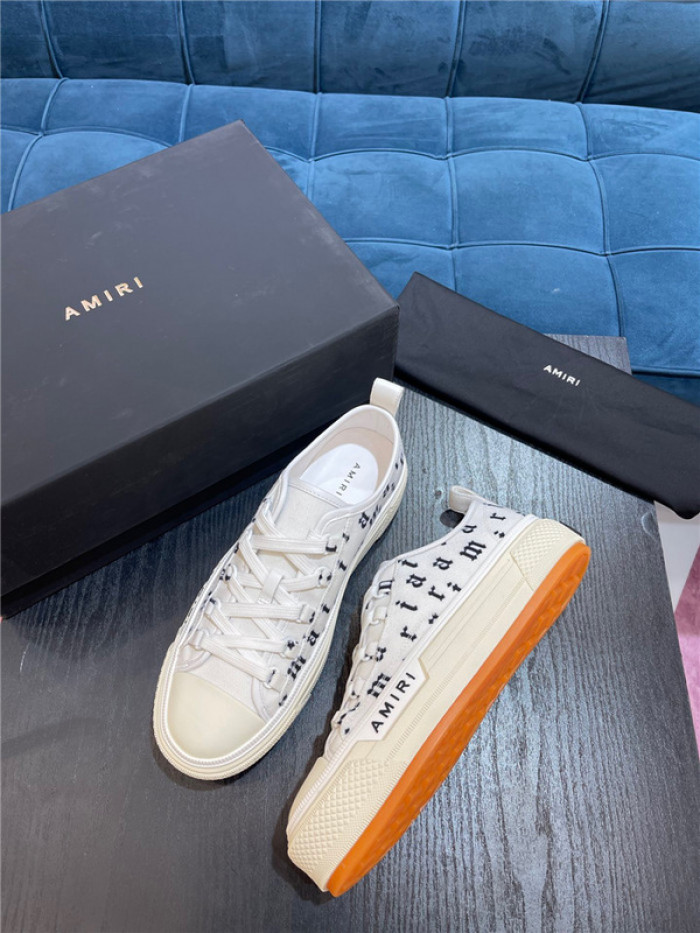 a*iri low sneakers