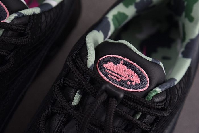 corteiz x nike air max 95 sp pink beam fb2709-001