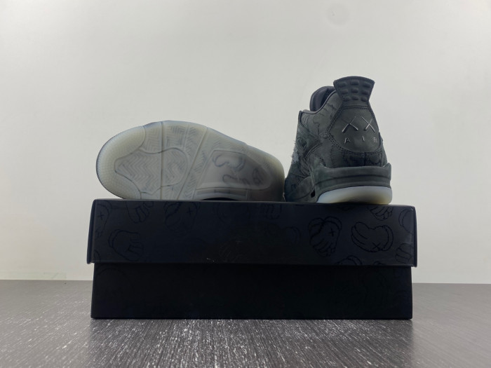 air jordan 4 retro kaws 