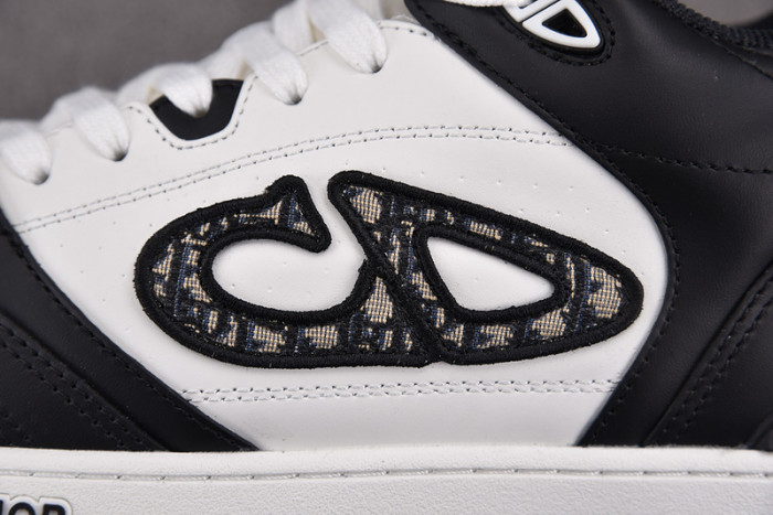 d10r b57 sneaker