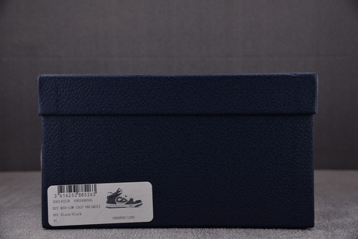 d10r b57 sneaker