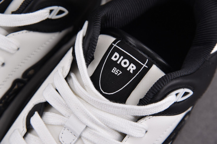 d10r b57 sneaker