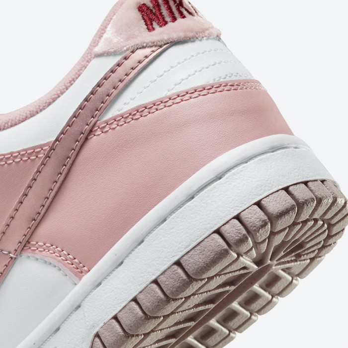 nike dunk low gs “pink velvet” do6485-600