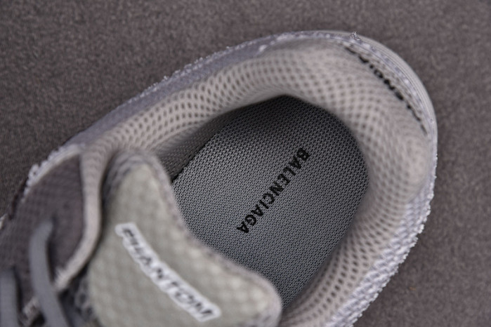 Ba*len*cia*ga -phantom sneakers