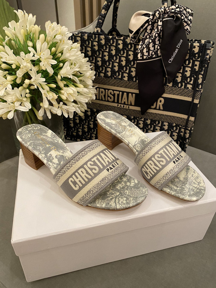 Ch**an di0r heel sandals