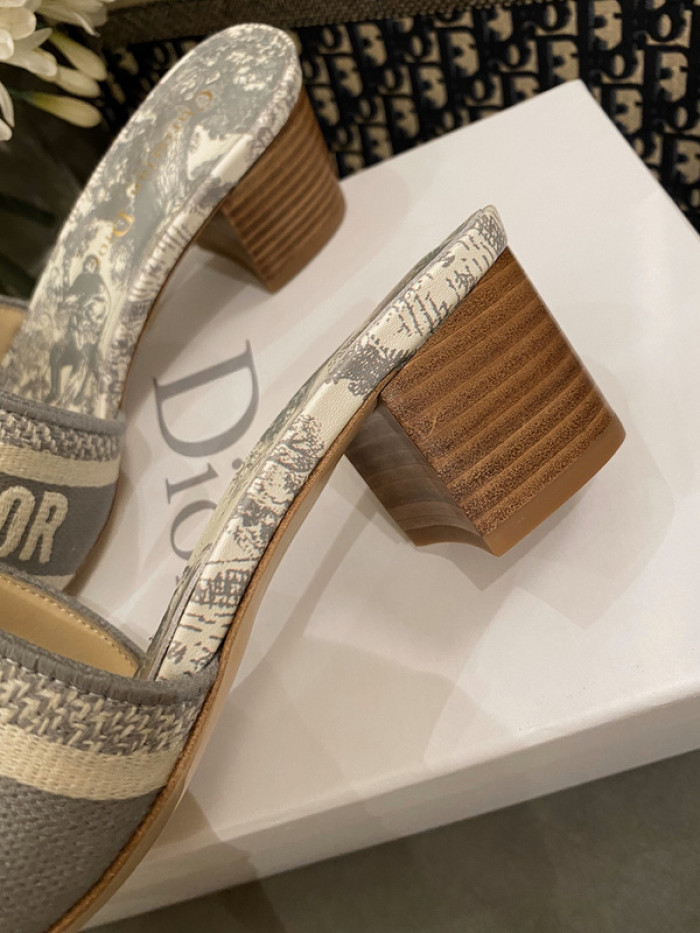Ch**an di0r heel sandals