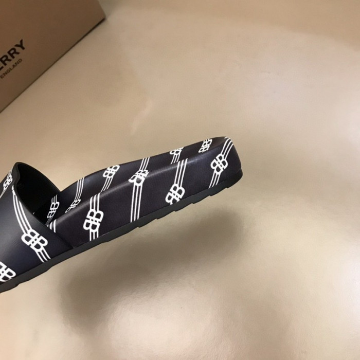 bur_berry slippers