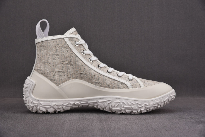 d10r b28 oblique high top sneaker