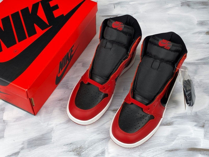 air jordan 1 retro high 85 varsity red  bq4422-600
