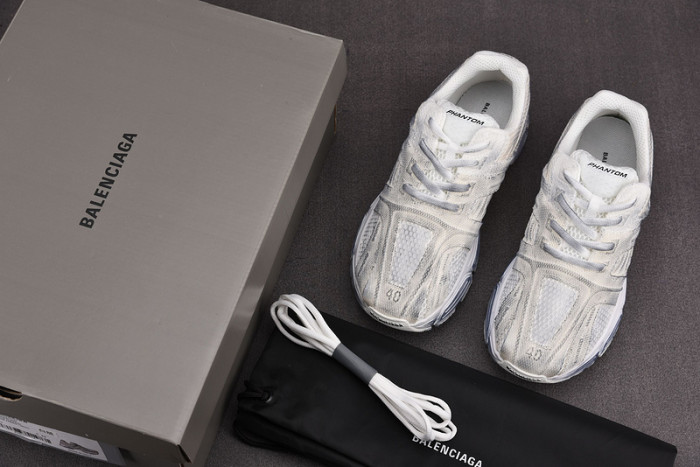 Ba*len*cia*ga -phantom sneakers