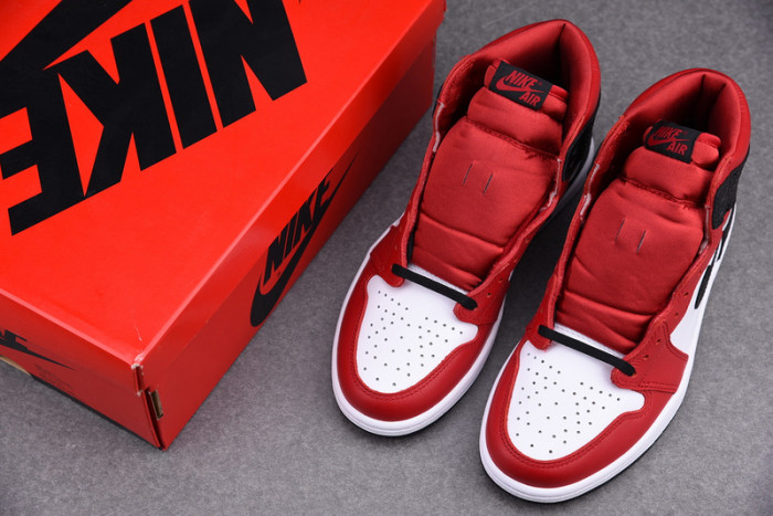 air jordan 1 retro high satin snake chicago cd0461-601