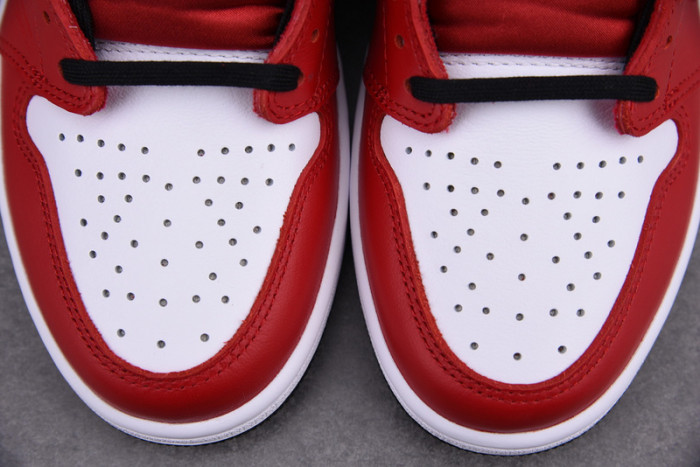 air jordan 1 retro high satin snake chicago cd0461-601