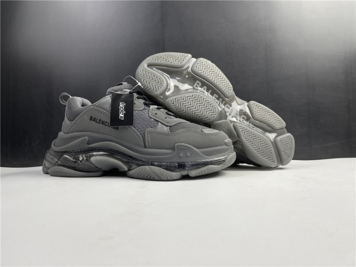 blcg sneaker triple.s.