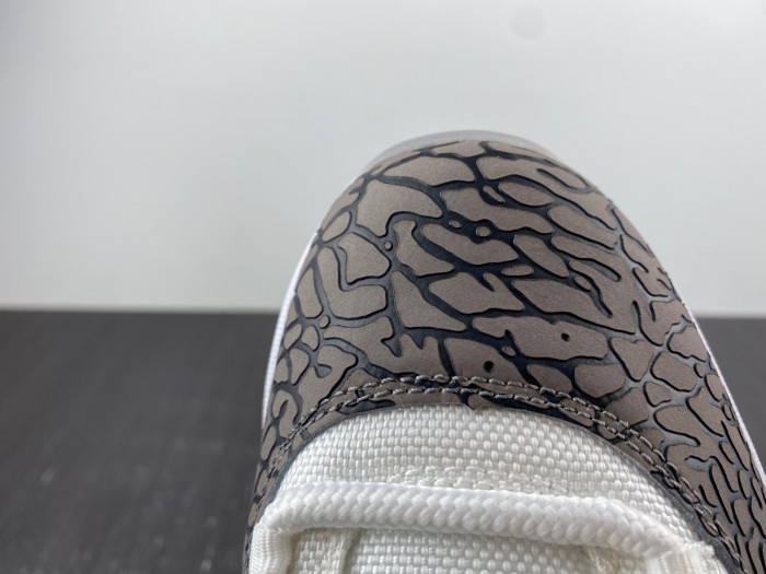 air jordan 11 low “elephant” av2187-140