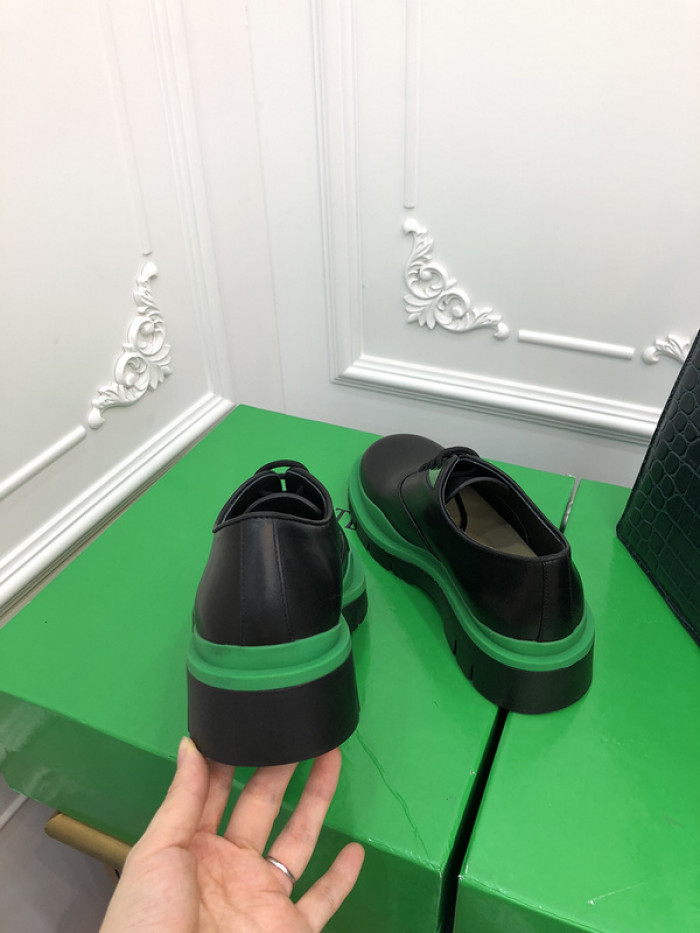 Bo*te*ga ve*ne*ta boots