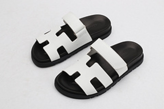 herm*s  slippers