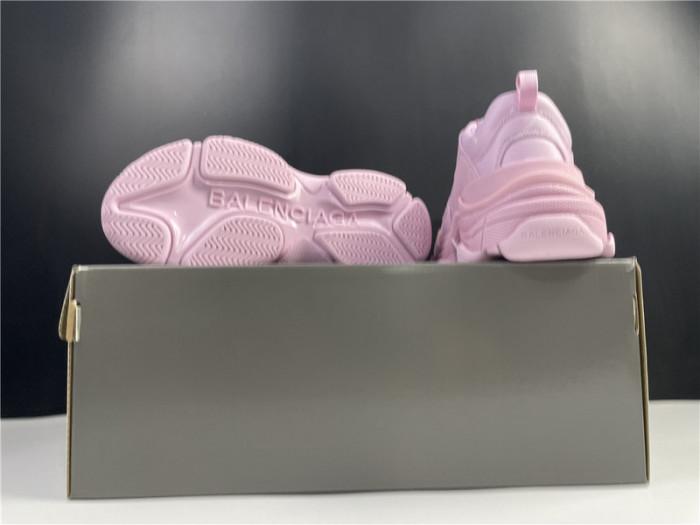 blcg sneaker triple.s.