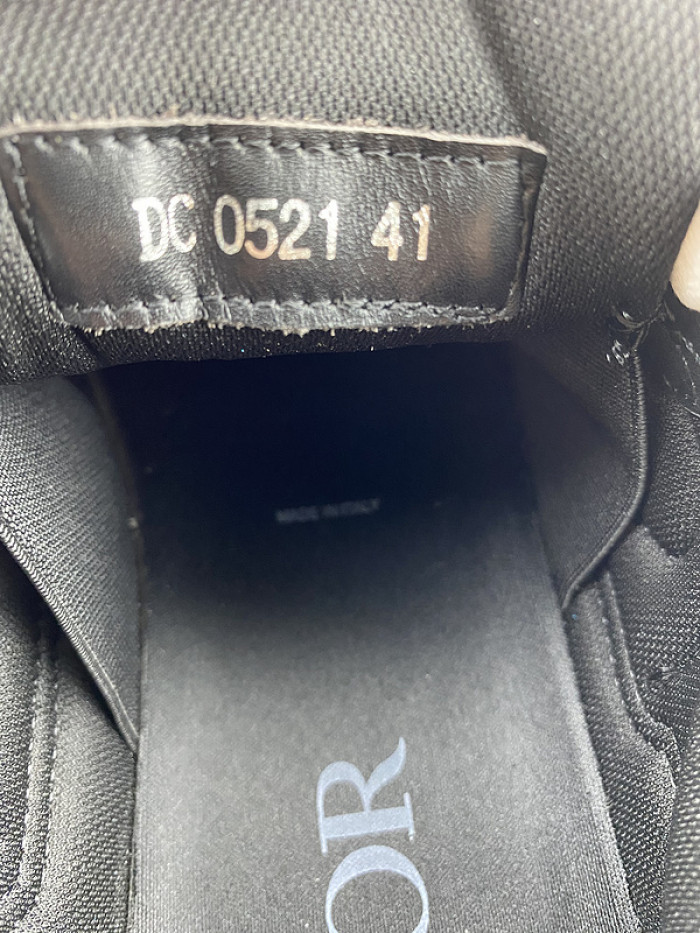 b30 sneaker