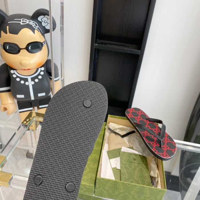 gucc slippers