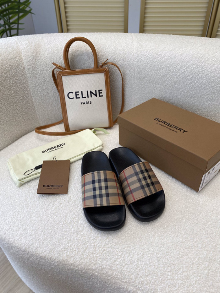 bur_berry slippers