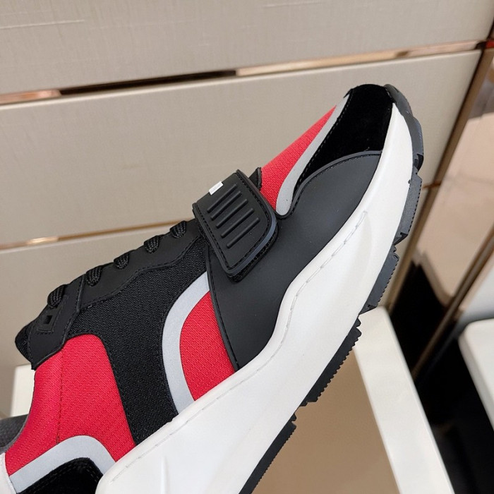 bur sneaker