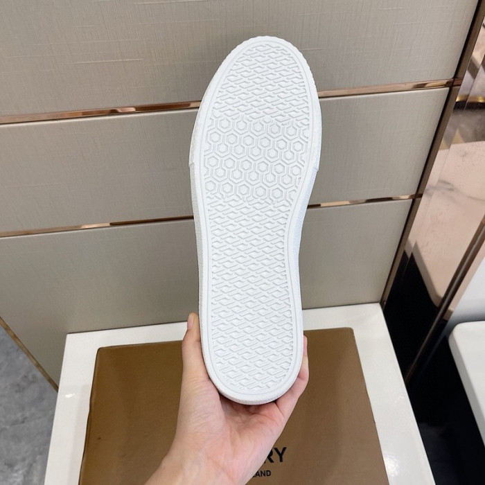 bur  sneaker
