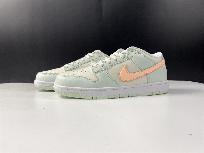 nike dunk low barely green (w) - dd1503-104
