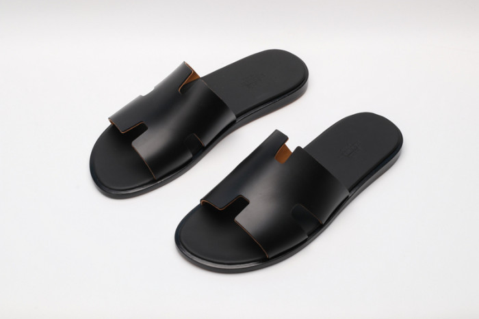 herm*s  slippers