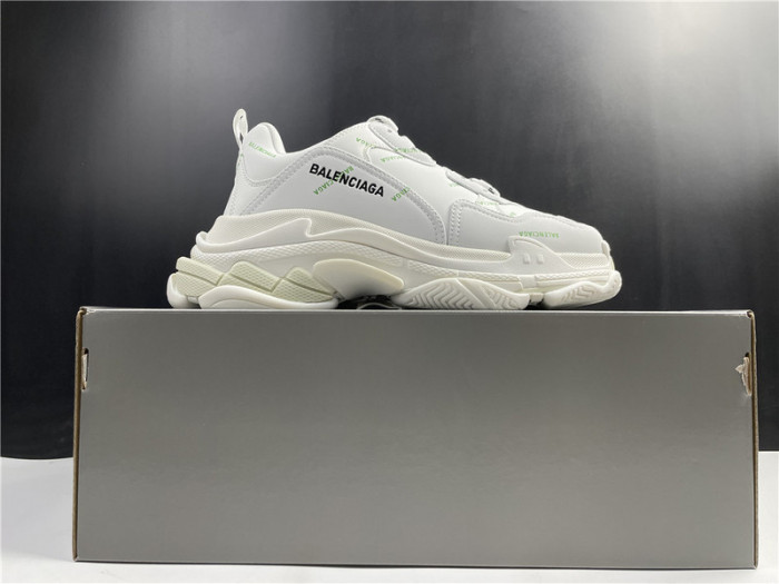 blcg sneaker triple.s.