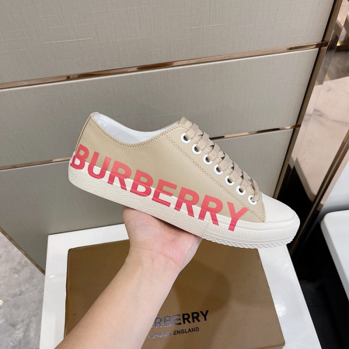 bur sneaker