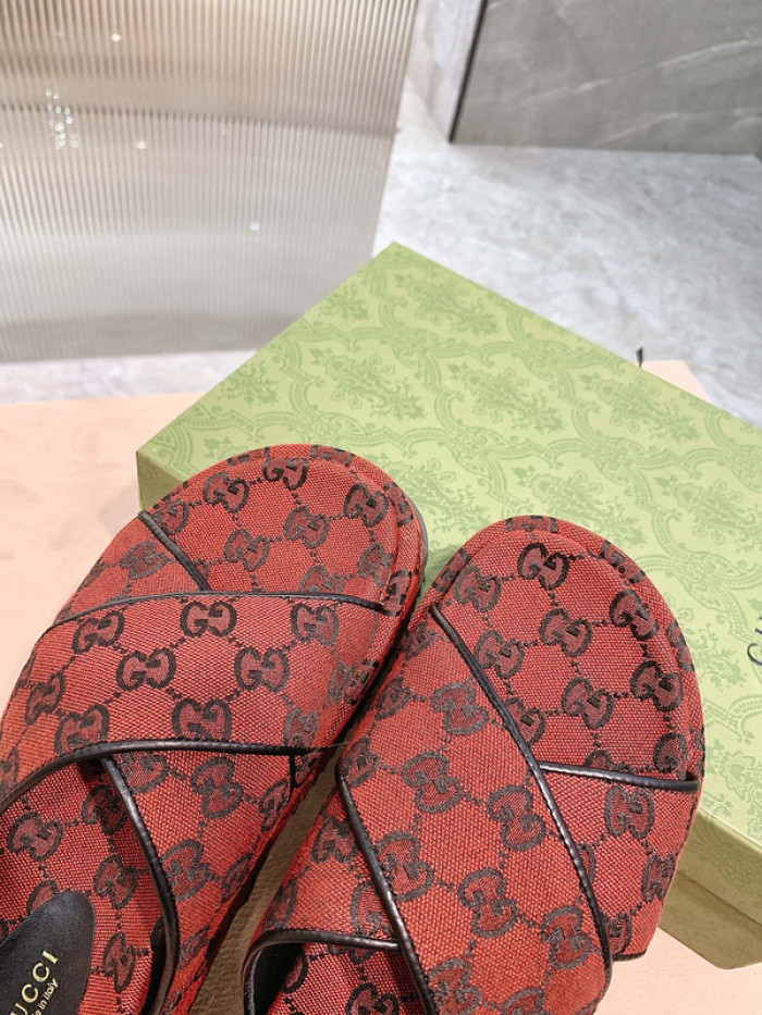 gucc slippers