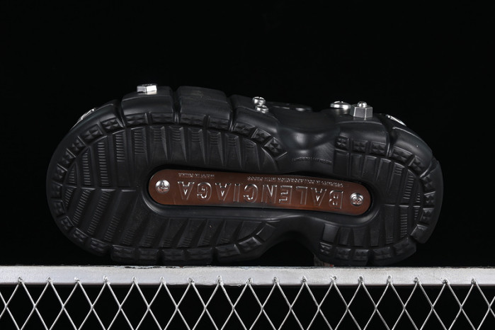blcg sandals