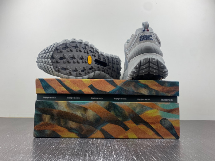 moncler trailgrip gtx