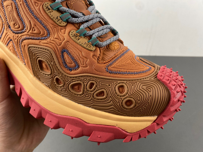 moncler trailgrip gtx