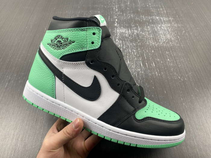 air jordan 1 high og green glow dz5485-130