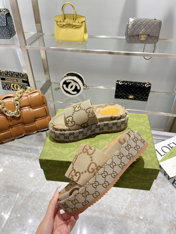 gucc slippers