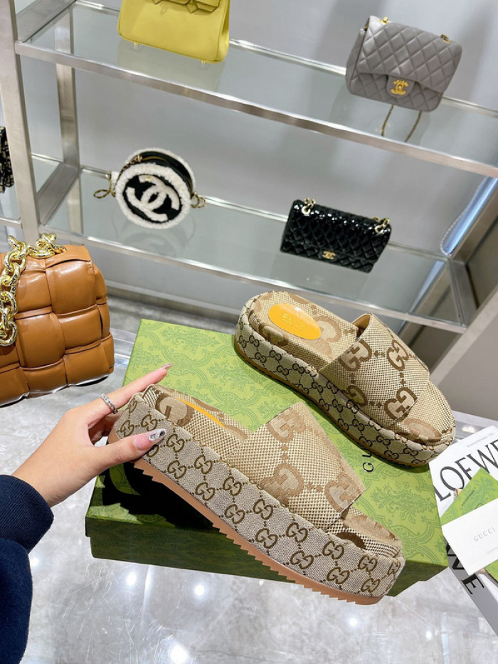 gucc slippers