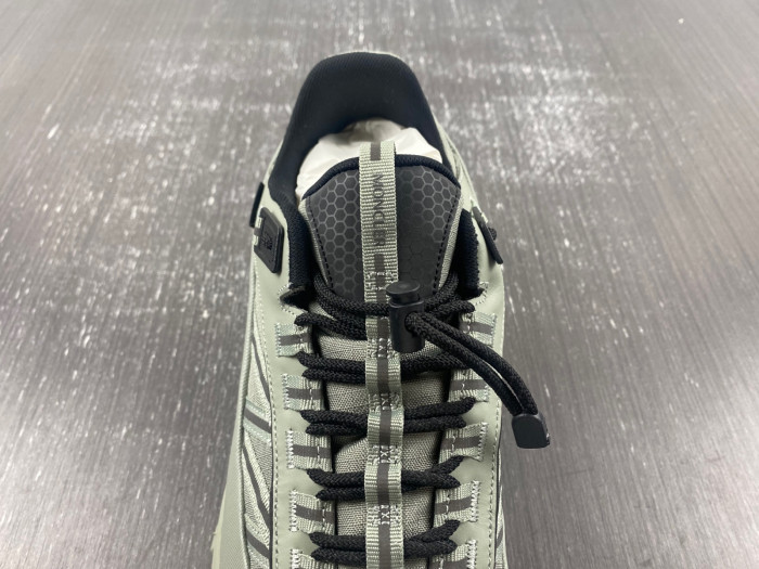 moncler trailgrip gtx