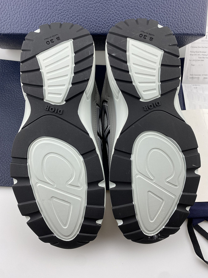 b30 sneaker