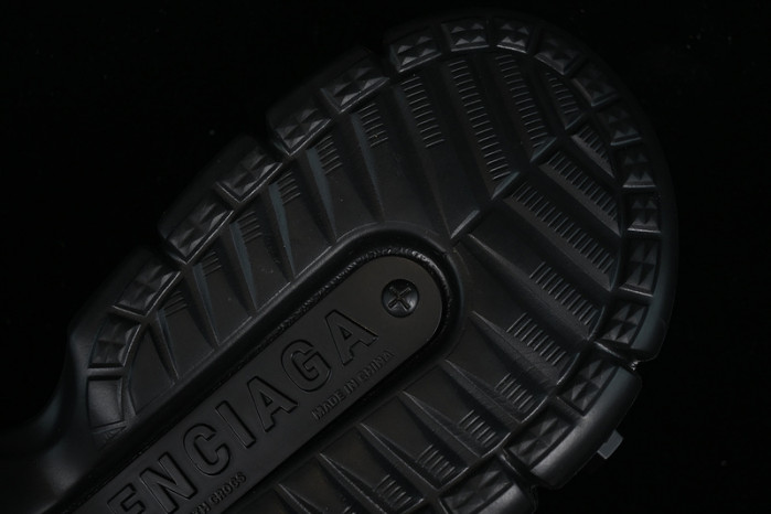 blcg sandals