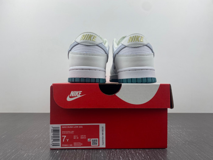 nike dunk low gs white green grey fd9911-101