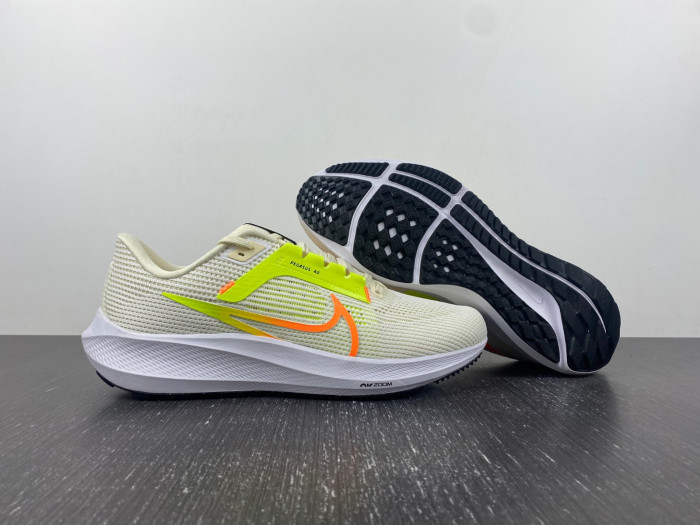 nike air zoom pegasus 40 coconut milk dv3853-101
