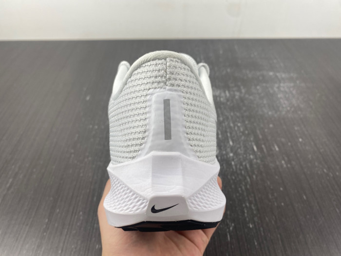 nike air zoom pegasus 40 white black photon dv3853-102