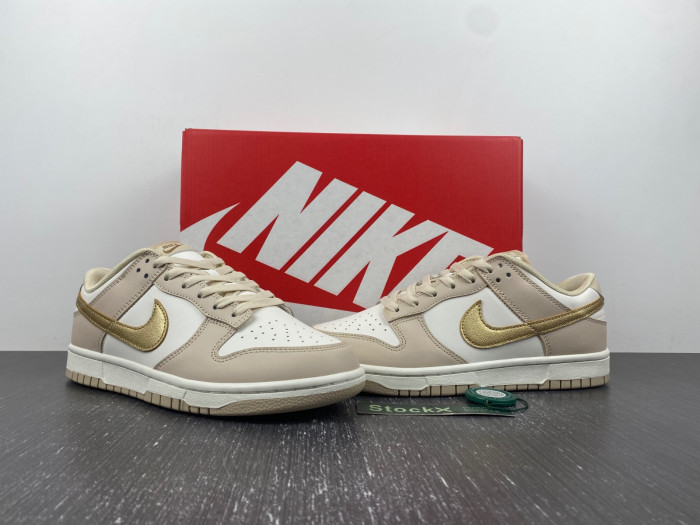 nike dunk low wmns gold dx5930-001