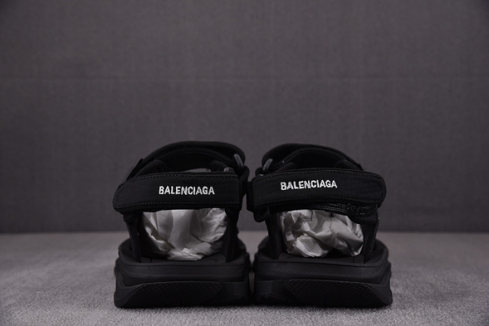 blcg sandals