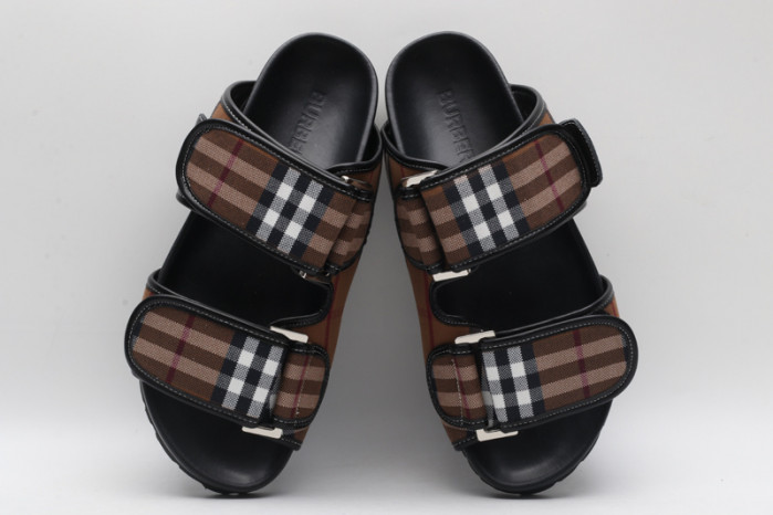 bur_berry slippers
