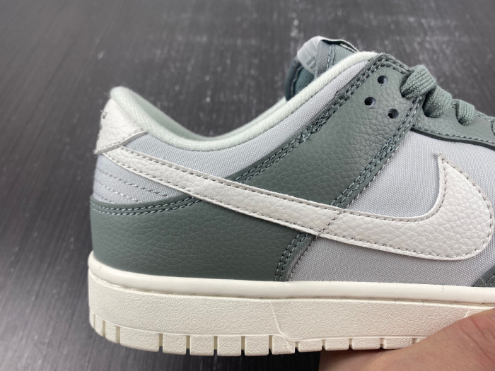 nike dunk low mica green men