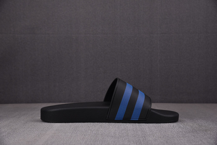 bur_berry slippers