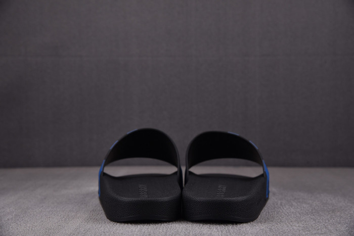 bur_berry slippers