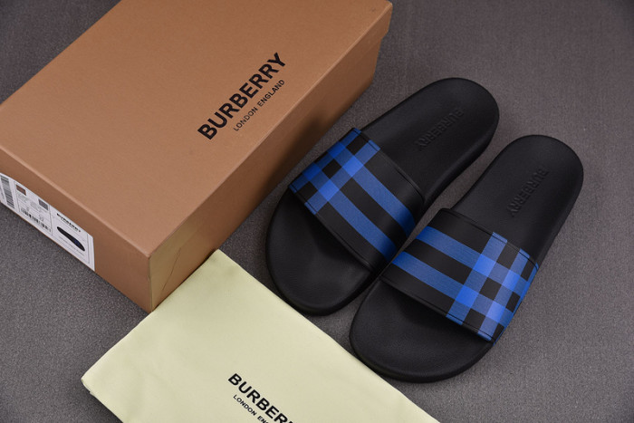 bur_berry slippers